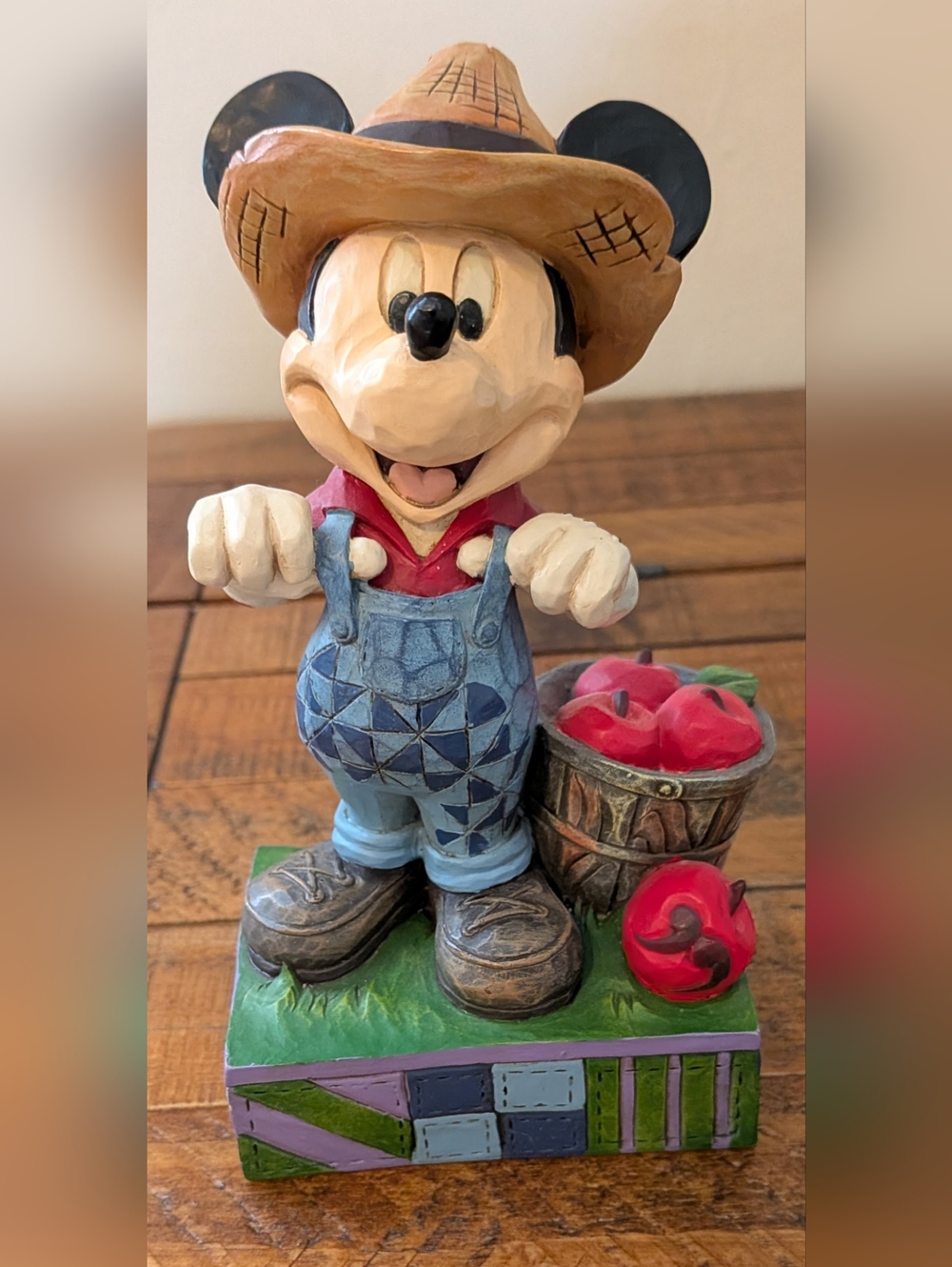 Disney Traditions Jim Shore Mickey Mouse Fresh From The Farm RETIRED -Like New